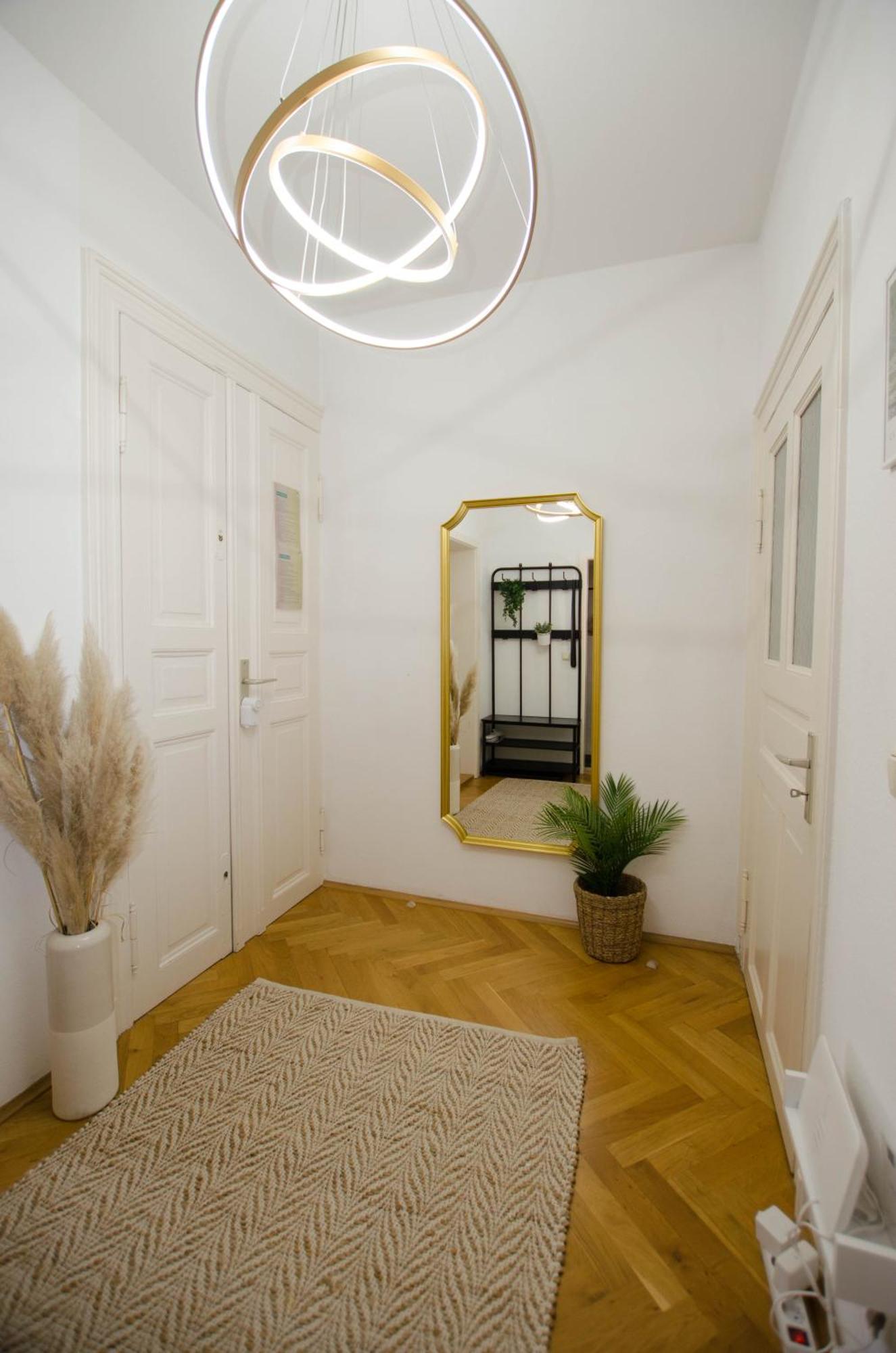 Apartamento Casarina - Stilvoller Altbau In Zentraler Lage Dresde Exterior foto